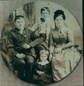 John and Elizabeth Dowding (nee Stone) with Richard and Mary